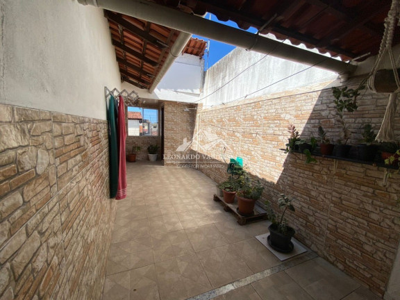 Imagem Casa com 3 Quartos à Venda, 200 m² em Barcelona - Serra