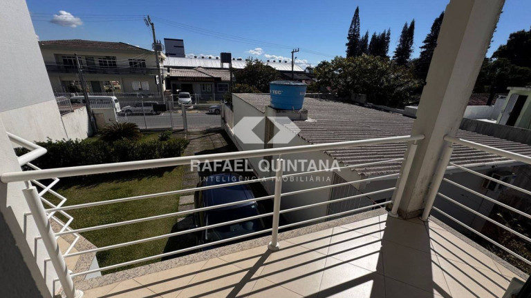 Imagem Casa com 4 Quartos à Venda, 247 m² em Barreiros - São José