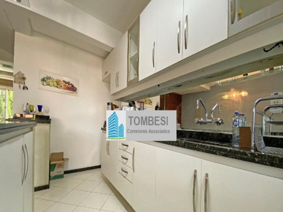 Imagem Sobrado com 3 Quartos à Venda, 207 m² em Jardim Itu - Porto Alegre Imagem Sobrado com 3 Quartos à Venda, 207 m² em Jardim Itu - Porto Alegre