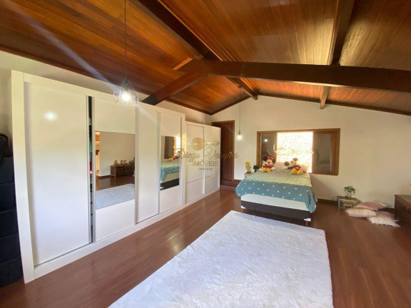 Imagem Casa com 6 Quartos à Venda, 300 m² em Albuquerque - Teresópolis Imagem Casa com 6 Quartos à Venda, 300 m² em Albuquerque - Teresópolis