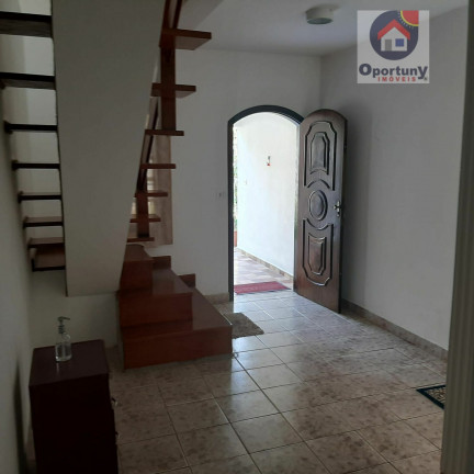 Imagem Sobrado com 4 Quartos à Venda, 300 m² em Jordanópolis - Arujá Imagem Sobrado com 4 Quartos à Venda, 300 m² em Jordanópolis - Arujá