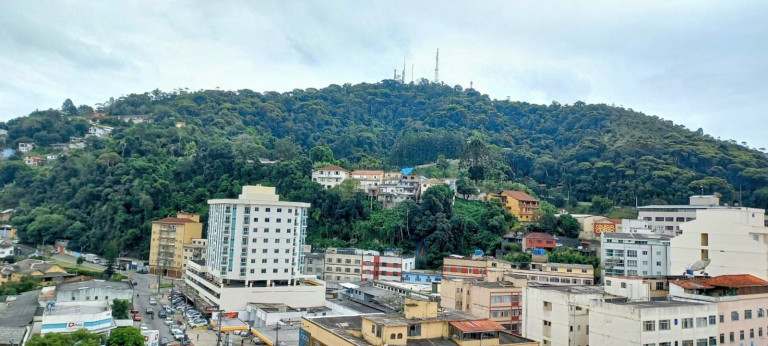 Imagem Imóvel com 3 Quartos à Venda, 187 m² em Várzea - Teresópolis Imagem Imóvel com 3 Quartos à Venda, 187 m² em Várzea - Teresópolis