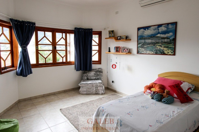 Imagem Casa com 3 Quartos à Venda, 401 m² em Vila Petrópolis - Atibaia Imagem Casa com 3 Quartos à Venda, 401 m² em Vila Petrópolis - Atibaia