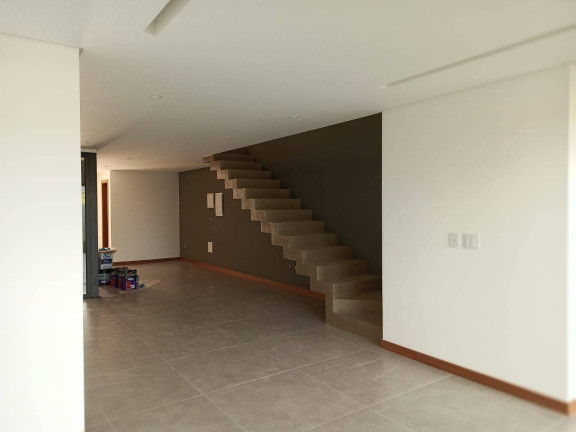 Casa com 3 Quartos à Venda,  em Campeche - Florianópolis