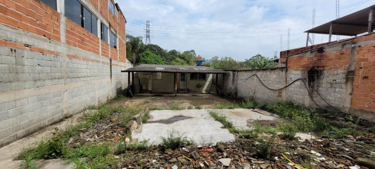 Imagem Imóvel com 2 Quartos à Venda, 650 m² em Jardim Itacolomi - Itapevi