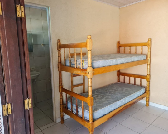 Imagem Casa com 5 Quartos à Venda, 360 m² em Piçarras - Guaratuba Imagem Casa com 5 Quartos à Venda, 360 m² em Piçarras - Guaratuba