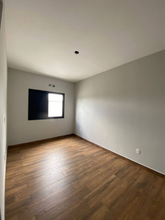Imagem Casa com 3 Quartos à Venda, 300 m² em Piracangaguá - Taubaté Imagem Casa com 3 Quartos à Venda, 300 m² em Piracangaguá - Taubaté