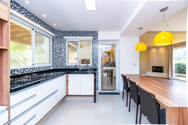 Imagem Casa de Condomínio com 3 Quartos à Venda, 245 m² em Alphaville - Santana De Parnaíba Imagem Casa de Condomínio com 3 Quartos à Venda, 245 m² em Alphaville - Santana De Parnaíba
