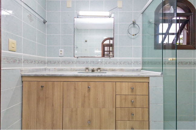 Imagem Casa com 6 Quartos à Venda, 300 m² em Boa Vista - Curitiba Imagem Casa com 6 Quartos à Venda, 300 m² em Boa Vista - Curitiba