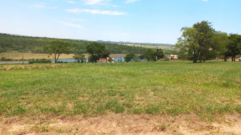 Imagem Imóvel à Venda, 2.500 m² em Riviera De Santa Cristina Xiii - Paranapanema Imagem Imóvel à Venda, 2.500 m² em Riviera De Santa Cristina Xiii - Paranapanema