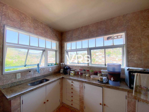 Imagem Casa com 3 Quartos à Venda, 176 m² em Tijuca - Teresópolis