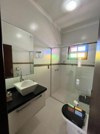 Imagem Sobrado com 4 Quartos à Venda, 216 m² em Guanabara - Joinville