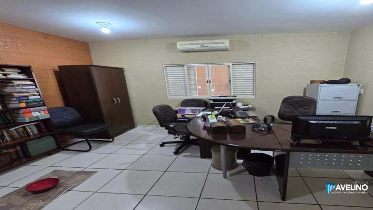 Imagem Casa com 3 Quartos à Venda, 255 m² em Vila Planalto - Dourados