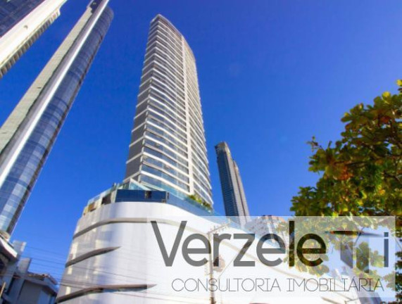 Apartamento com 4 Quartos à Venda, 230 m² em Centro - Balneário Camboriú