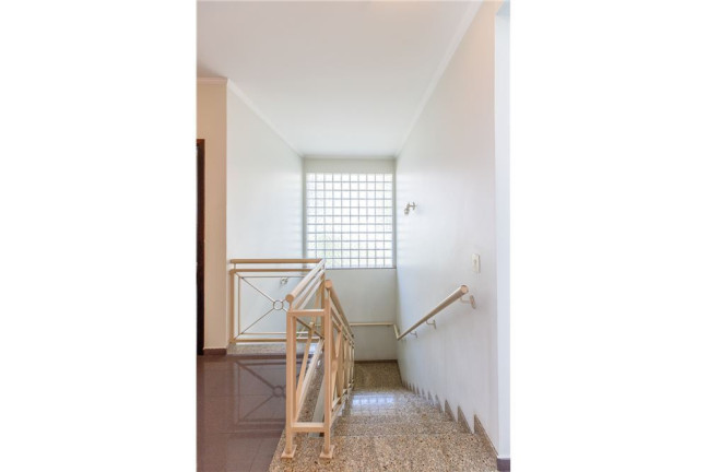 Imagem Casa com 4 Quartos à Venda, 332 m² em Moema - São Paulo Imagem Casa com 4 Quartos à Venda, 332 m² em Moema - São Paulo