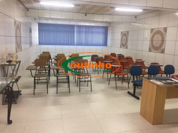 Imagem Casa com 6 Quartos à Venda, 383 m² em Maracanã - Rio De Janeiro Imagem Casa com 6 Quartos à Venda, 383 m² em Maracanã - Rio De Janeiro