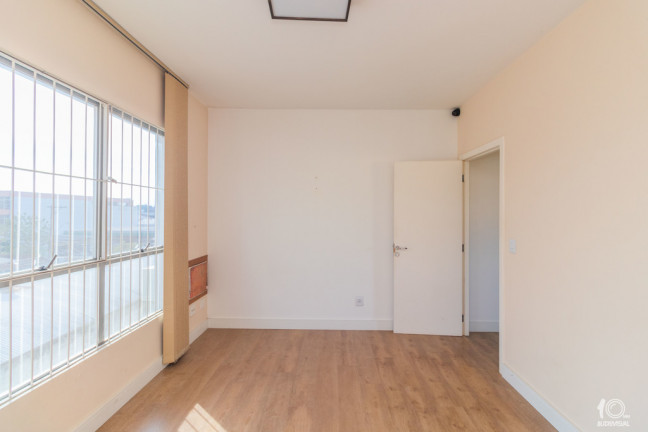 Imagem Sala Comercial à Venda, 39 m² em São Geraldo - Porto Alegre Imagem Sala Comercial à Venda, 39 m² em São Geraldo - Porto Alegre