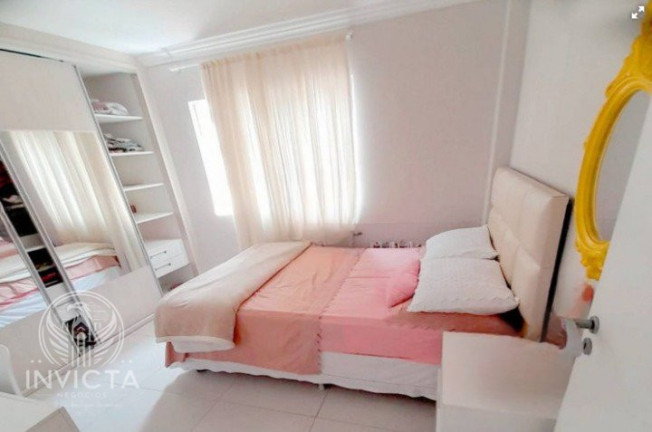Imagem Apartamento com 3 Quartos à Venda, 102 m² em Centro - Balneário Camboriú Imagem Apartamento com 3 Quartos à Venda, 102 m² em Centro - Balneário Camboriú