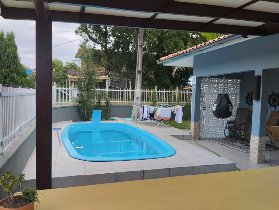 Imagem Casa com 3 Quartos à Venda,  em Pinheiros - Balneário Barra Do Sul