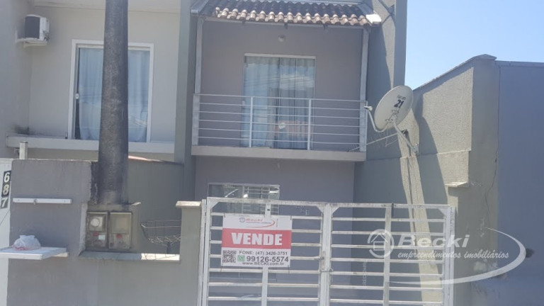 Imagem Casa com 2 Quartos para Alugar, 63 m² em Jarivatuba - Joinville