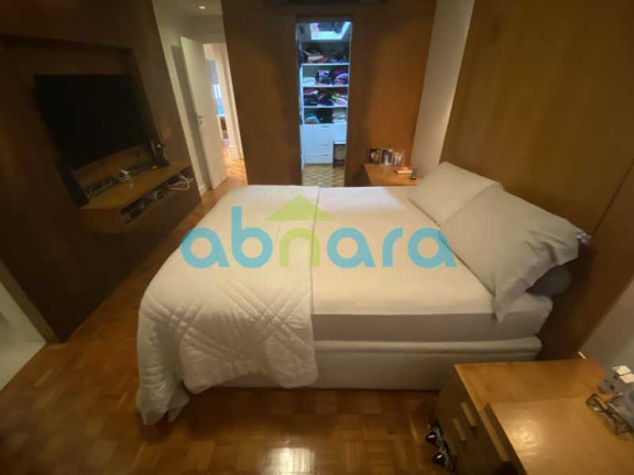 Imagem Apartamento com 3 Quartos à Venda, 184 m² em Copacabana - Rio De Janeiro Imagem Apartamento com 3 Quartos à Venda, 184 m² em Copacabana - Rio De Janeiro