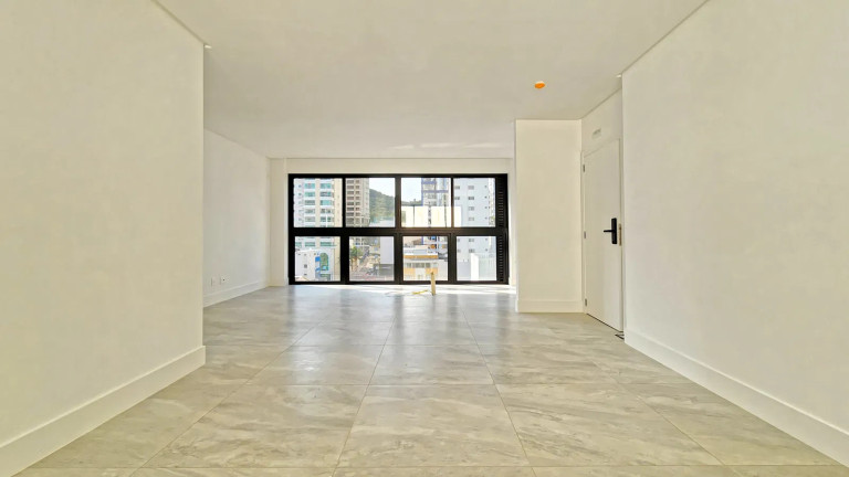 Imagem Apartamento com 3 Quartos à Venda, 110 m² em Pioneiros - Balneário Camboriú