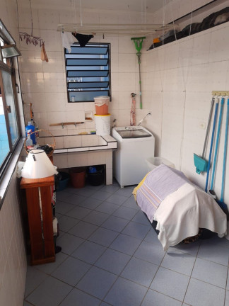 Imagem Casa com 3 Quartos à Venda, 350 m² em Campo Grande - Santos