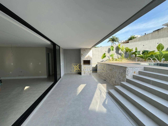 Imagem Casa com 4 Quartos à Venda, 339 m² em Cidade Universitária Pedra Branca - Palhoça