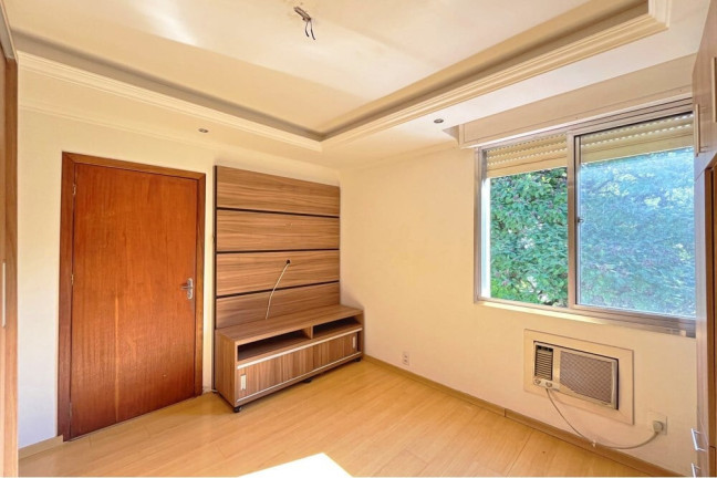 Imóvel com 3 Quartos à Venda, 60 m² em Santo Antônio - Porto Alegre