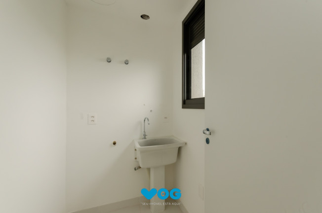 Imagem Imóvel com 2 Quartos à Venda, 134 m² em Mont' Serrat - Porto Alegre Imagem Imóvel com 2 Quartos à Venda, 134 m² em Mont' Serrat - Porto Alegre