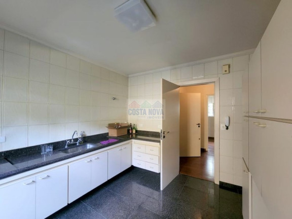 Imagem Casa com 3 Quartos à Venda, 244 m² em Pacaembu - São Paulo