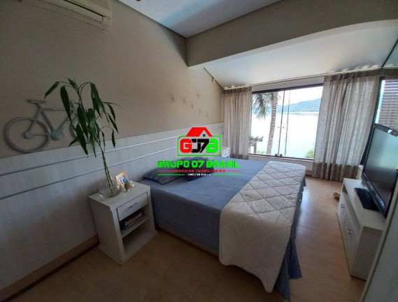Imagem Chácara com 5 Quartos à Venda, 5.500 m² em Chácaras Condomínio Recanto Pássaros Ii - Jacareí Imagem Chácara com 5 Quartos à Venda, 5.500 m² em Chácaras Condomínio Recanto Pássaros Ii - Jacareí