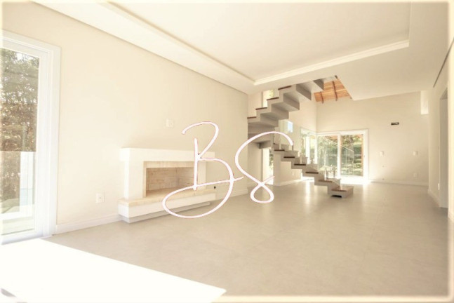 Imagem Casa com 3 Quartos à Venda, 418 m² em Centro - Gramado