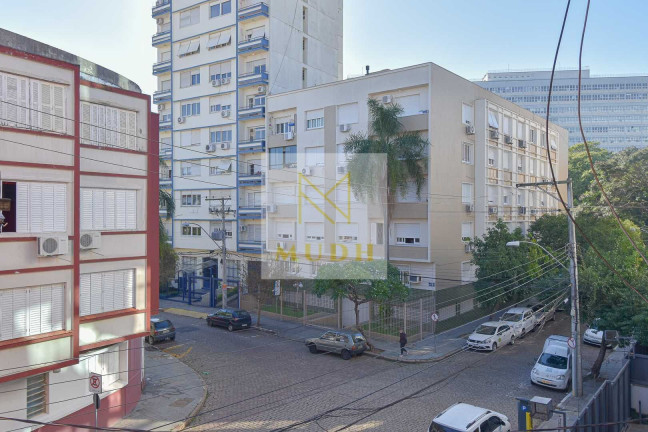 Imagem Apartamento com 2 Quartos à Venda, 84 m² em Santana - Porto Alegre Imagem Apartamento com 2 Quartos à Venda, 84 m² em Santana - Porto Alegre