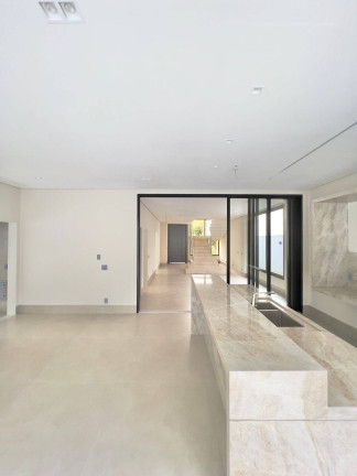Imagem Casa com 4 Quartos à Venda, 294 m² em Jardim Itália - Cuiabá Imagem Casa com 4 Quartos à Venda, 294 m² em Jardim Itália - Cuiabá