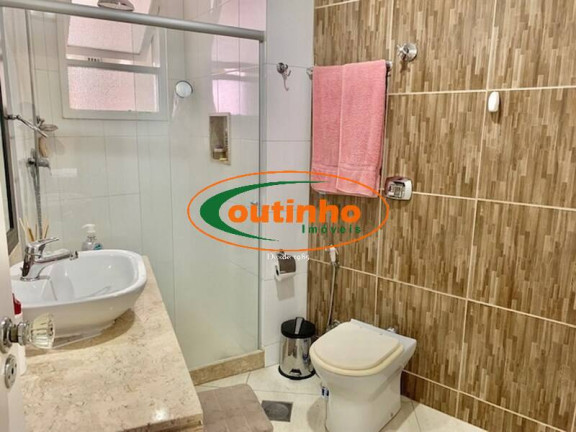Imagem Apartamento com 3 Quartos à Venda, 132 m² em Tijuca - Rio De Janeiro Imagem Apartamento com 3 Quartos à Venda, 132 m² em Tijuca - Rio De Janeiro
