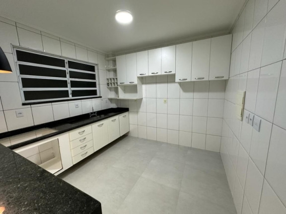 Imagem Casa com 3 Quartos à Venda, 145 m² em Aparecida - Santos
