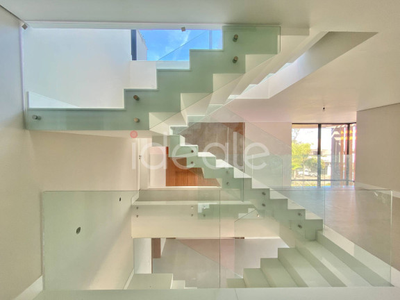 Imagem Casa com 5 Quartos à Venda, 1.417 m² em Barra Da Tijuca - Rio De Janeiro Imagem Casa com 5 Quartos à Venda, 1.417 m² em Barra Da Tijuca - Rio De Janeiro