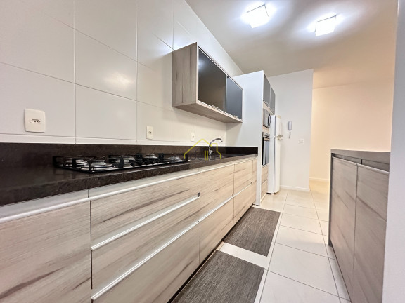 Imagem Imóvel com 3 Quartos à Venda, 95 m² em Saguaçu - Joinville