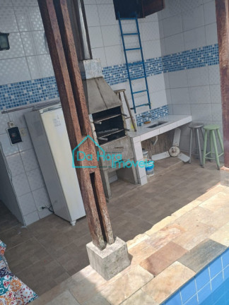 Imagem Casa com 2 Quartos à Venda, 225 m² em Vila Atlântica - Mongaguá Imagem Casa com 2 Quartos à Venda, 225 m² em Vila Atlântica - Mongaguá
