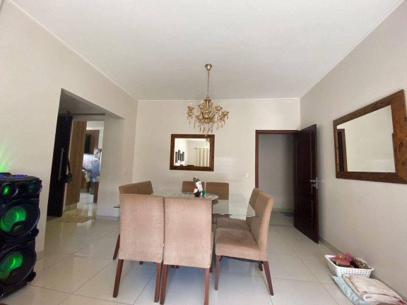 Imagem Casa com 4 Quartos à Venda, 280 m² em Cuiabá Imagem Casa com 4 Quartos à Venda, 280 m² em Cuiabá