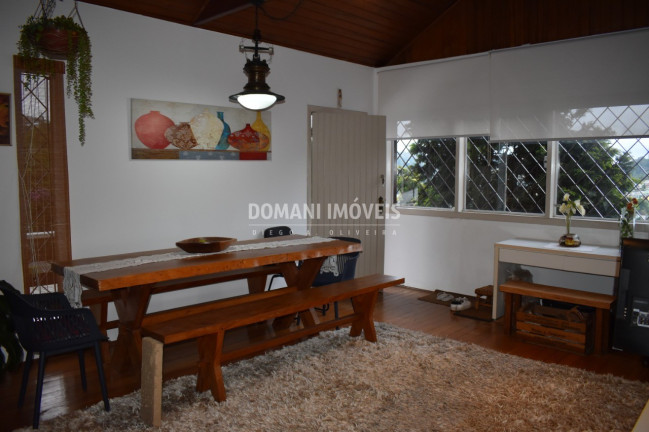 Imagem Imóvel com 4 Quartos à Venda, 202 m² em Região Da Vila Nova Suíça - Campos Do Jordão Imagem Imóvel com 4 Quartos à Venda, 202 m² em Região Da Vila Nova Suíça - Campos Do Jordão