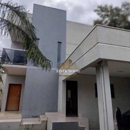 Sobrado com 3 Quartos à Venda, 250 m² em Village Flamboyant - Cuiabá