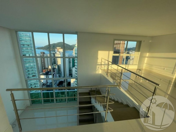 Imagem Cobertura com 3 Quartos à Venda, 330 m² em Centro - Balneário Camboriú