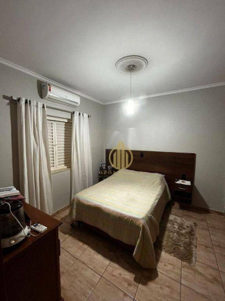 Imagem Casa com 3 Quartos à Venda, 173 m² em Sumarezinho - Ribeirão Preto Imagem Casa com 3 Quartos à Venda, 173 m² em Sumarezinho - Ribeirão Preto