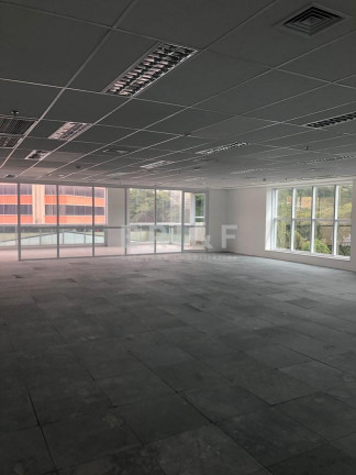 Sala Comercial à Venda, 568 m² em Chácara Santo Antônio (zona Sul) - São Paulo