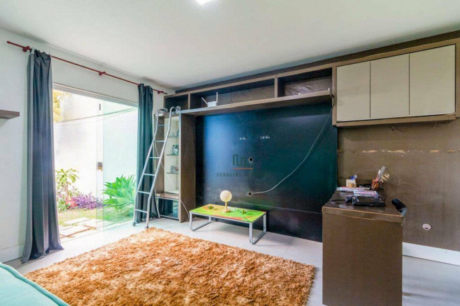 Imagem Casa com 3 Quartos à Venda, 205 m² em Piratininga - Niterói
