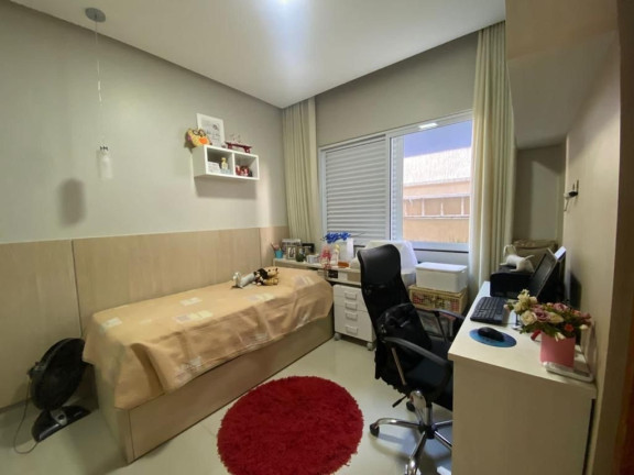 Imagem Casa de Condomínio com 3 Quartos à Venda, 395 m² em Jardins Lisboa - Goiânia