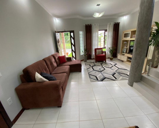 Imagem Casa com 3 Quartos à Venda, 238 m² em Vila Nova - Joinville