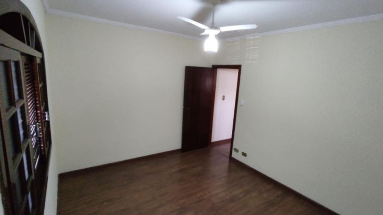 Imagem Casa com 3 Quartos à Venda, 130 m² em Vila São Geraldo - Taubaté Imagem Casa com 3 Quartos à Venda, 130 m² em Vila São Geraldo - Taubaté